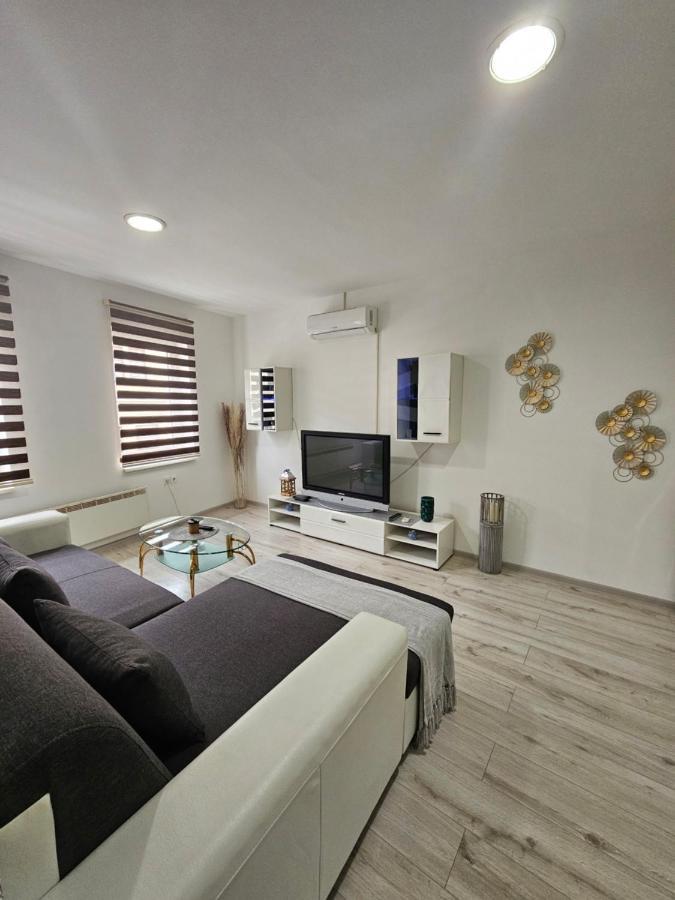 Apartment Aria Vinkovci Ngoại thất bức ảnh