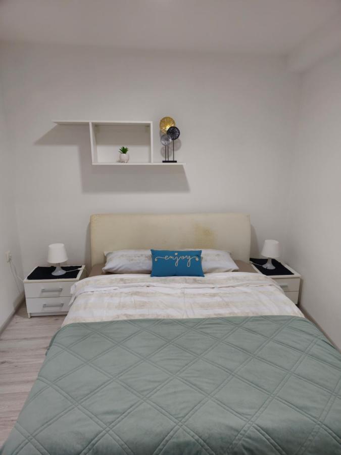 Apartment Aria Vinkovci Ngoại thất bức ảnh